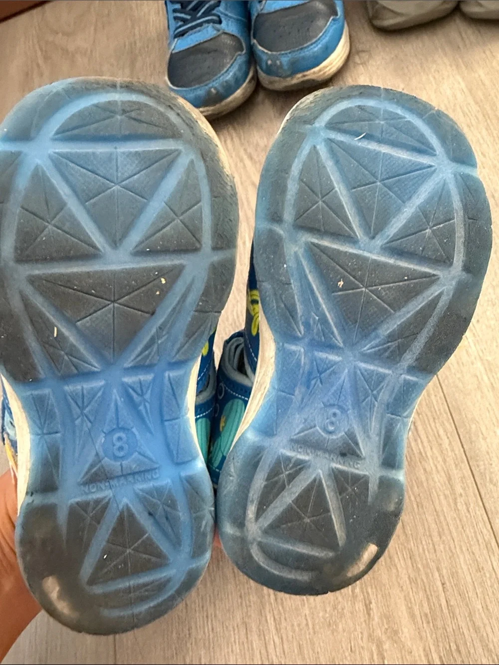 OshKosh B'gosh Blue Navy Kids Sandal & Baby Shark light up Sandal Set size 8